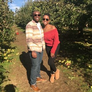 • cable knit sweater •